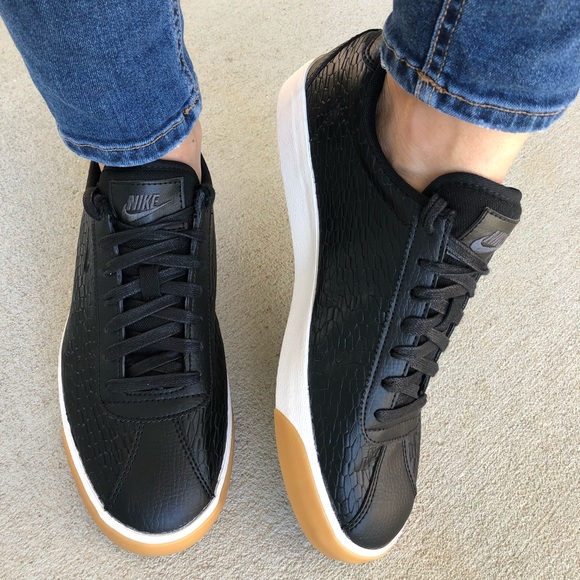 🐾Black classic leather🐾New Price Firm - Picture 3 of 7